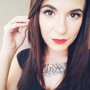 Meet your Posher, Erika